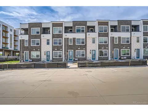 370 Geneva St, Aurora, CO 80010