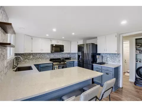 Kitchen - 1435 E Irish Ln, Littleton, CO 80122 photo 1 of 3