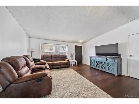 200 Elm St, Bennett, CO 80102 photo 4