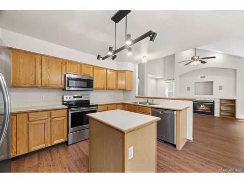 Kitchen - 19062 E Chenango Cir, Aurora, CO 80015 photo 3 of 3