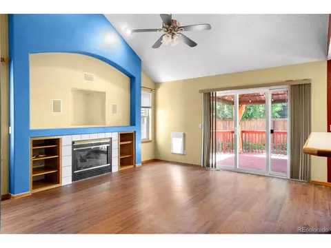 Living - 19062 E Chenango Cir, Aurora, CO 80015 photo 6 of 7