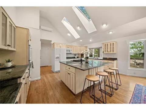 Kitchen - 16819 Easter Ave, Foxfield, CO 80016 photo 3 of 4