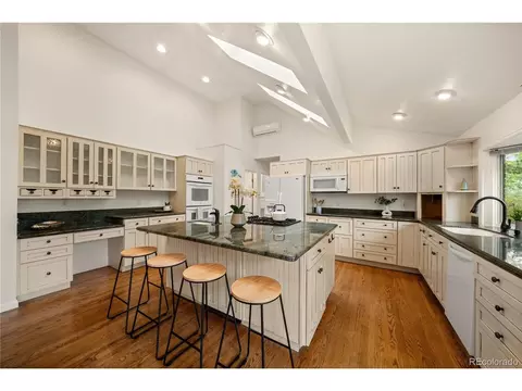 Kitchen - 16819 Easter Ave, Foxfield, CO 80016 photo 2 of 4