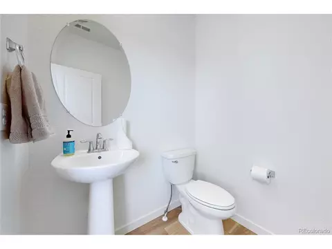 Bath - 545 Bennett Ave, Bennett, CO 80102 photo 1 of 7