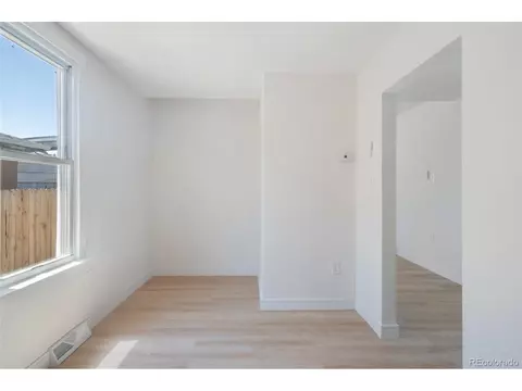4636 Leaf Ct, Denver, CO 80216 photo 11