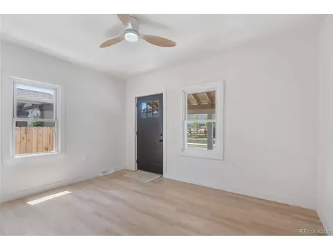 4636 Leaf Ct, Denver, CO 80216 photo 8