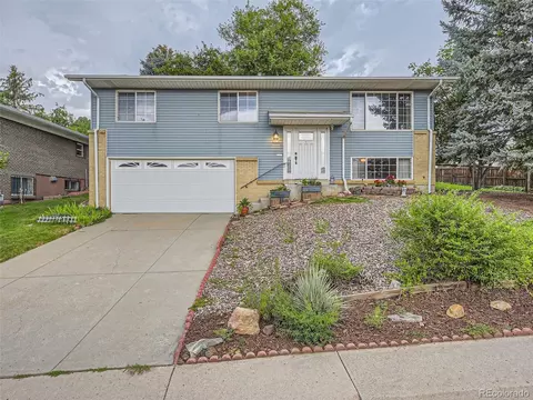 1105 S Wright St, Lakewood, CO 80228 photo 2