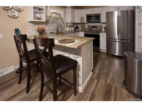 8760 E Yale Ave #E, Denver, CO 80231 photo 2