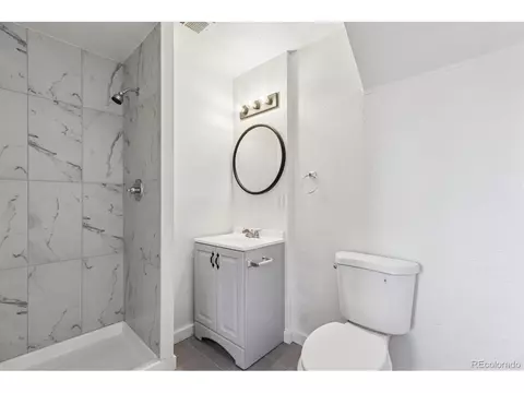 Bath - 17406 E Temple Dr, Aurora, CO 80015 photo 2 of 2