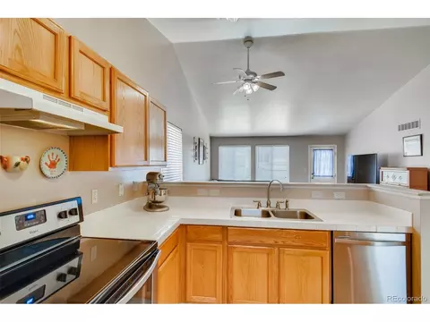 3059 E 106th Ave, Northglenn, CO 80233 photo 6