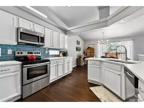 Kitchen - 20344 E 41st Ave, Denver, CO 80249 photo 5 of 6