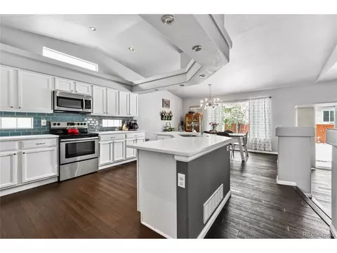 Kitchen - 20344 E 41st Ave, Denver, CO 80249 photo 3 of 6