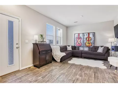 16177 Elk Pl, Denver, CO 80239 photo 2