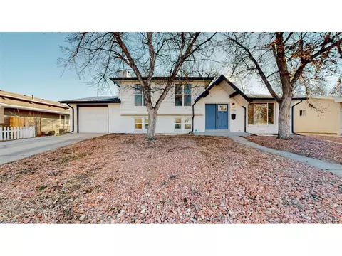 956 S Moline St, Aurora, CO 80012