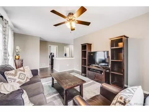 5569 Killarney St, Denver, CO 80239 photo 22
