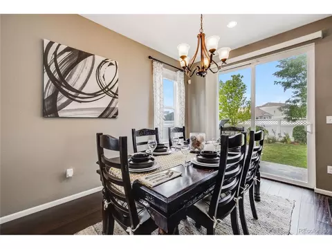 5569 Killarney St, Denver, CO 80239 photo 9