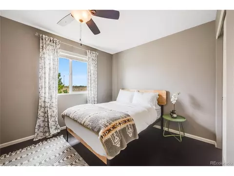 5569 Killarney St, Denver, CO 80239 photo 19