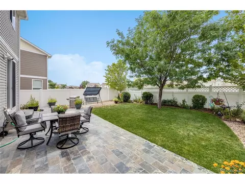 5569 Killarney St, Denver, CO 80239 photo 23