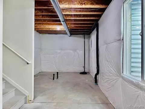 5569 Killarney St, Denver, CO 80239 photo 27