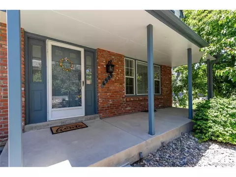 6909 E Briarwood Dr, Centennial, CO 80112