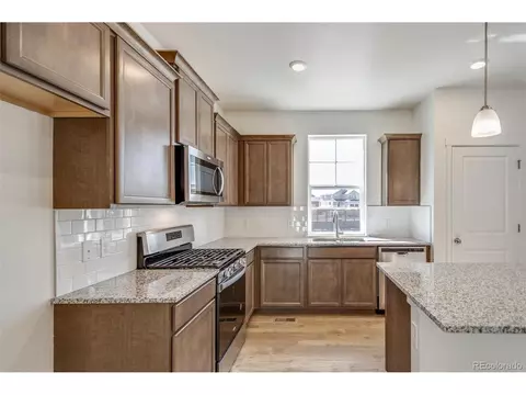 27644 E 1st Pl, Aurora, CO 80018 photo 7