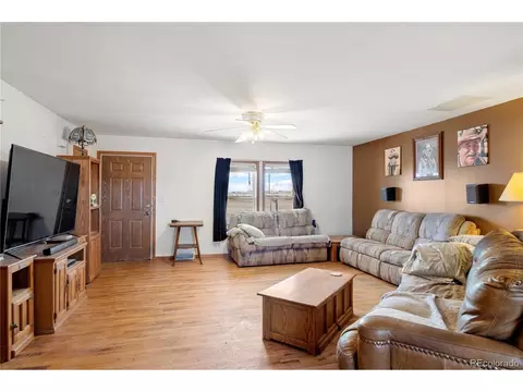39801 E County Road 6, Bennett, CO 80102 photo 4