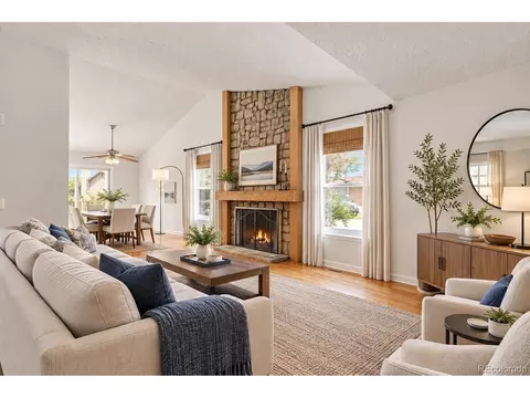 Living - 18937 E Kent Cir, Aurora, CO 80013 photo 3 of 5