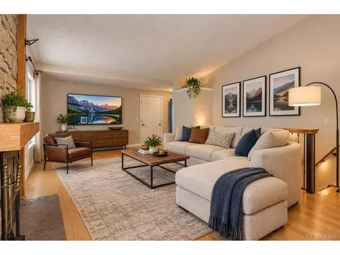 Living - 18937 E Kent Cir, Aurora, CO 80013 photo 5 of 5