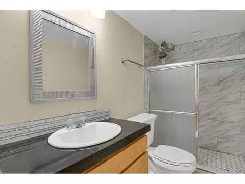 Bath - 18937 E Kent Cir, Aurora, CO 80013 photo 4 of 4
