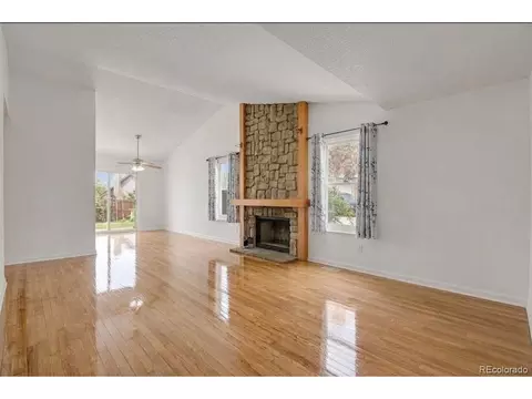 Living - 18937 E Kent Cir, Aurora, CO 80013 photo 2 of 5