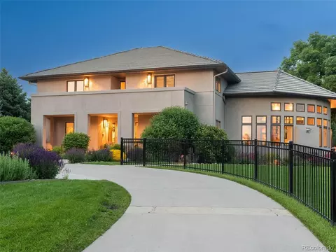 4 Parkway Dr, Englewood, CO 80113