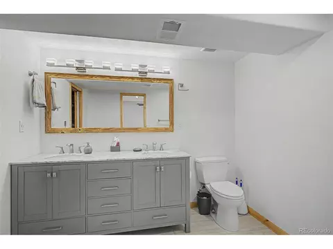 Bath - 20950 E Ida Ave, Centennial, CO 80015 photo 2 of 3