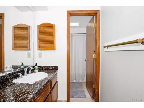 59 S Eagle Cir, Aurora, CO 80012 photo 12
