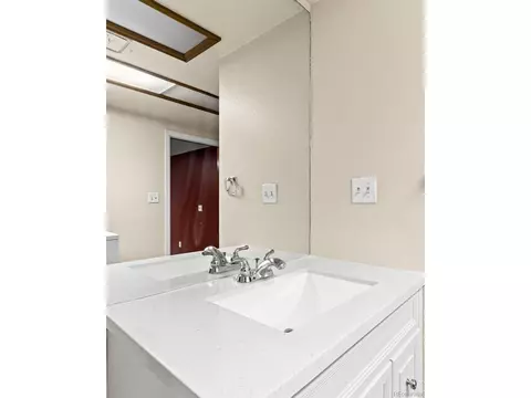 59 S Eagle Cir, Aurora, CO 80012 photo 21
