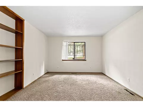 59 S Eagle Cir, Aurora, CO 80012 photo 13