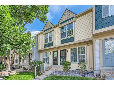 1621 S Idalia Cir #E, Aurora, CO 80017