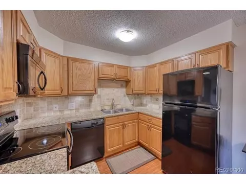 209 Wright St #1-302, Lakewood, CO 80228