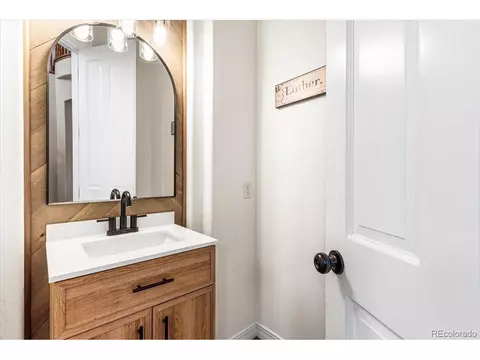 Bath - 10069 Longview Dr, Lone Tree, CO 80124 photo 1 of 6