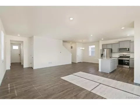 45817 Orchid Ave, Bennett, CO 80102 photo 2