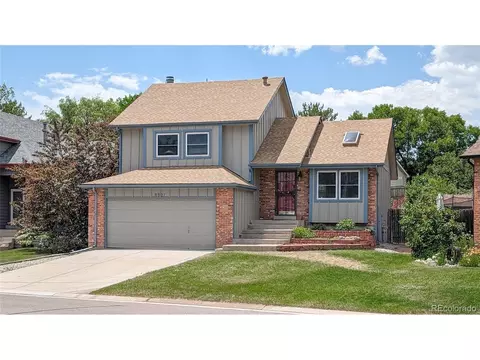 9921 Hoyt Ln, Broomfield, CO 80021