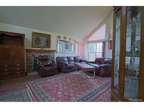 4374 Sable St, Denver, CO 80239 photo 4