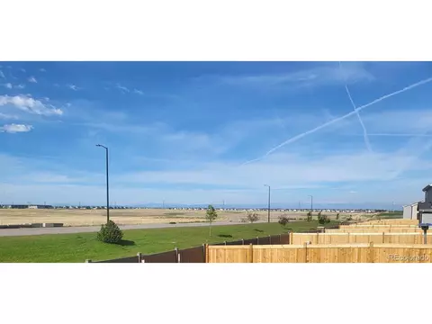 27606 E 6th Dr, Aurora, CO 80018 photo 5