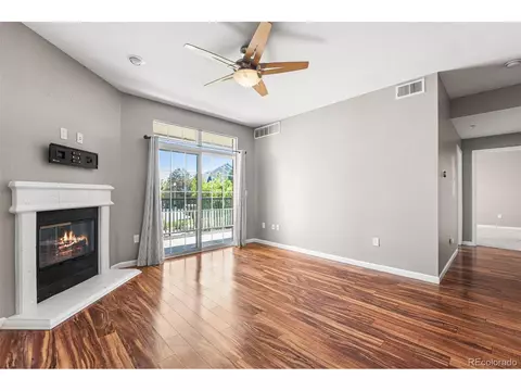 3865 S Dayton St #105, Aurora, CO 80014