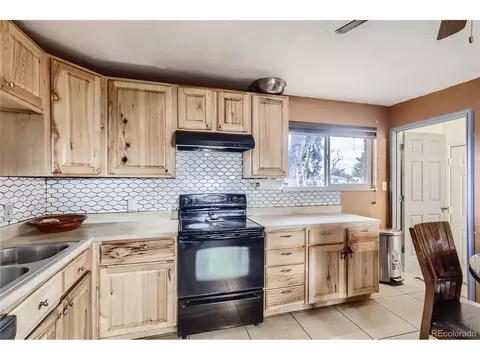 13095 E 55th Ave, Denver, CO 80239 photo 6