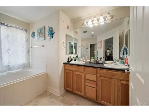 Bath - 3525 E 141st Dr, Brighton, CO 80602 photo 2 of 5