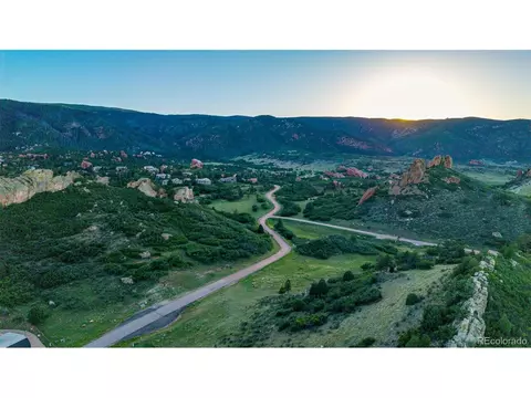 5814 Country Club Dr, Larkspur, CO 80118