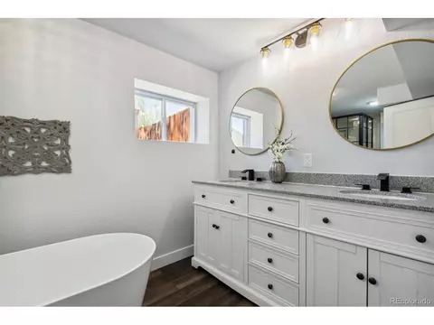 3045 Forest St, Denver, CO 80207 photo 17