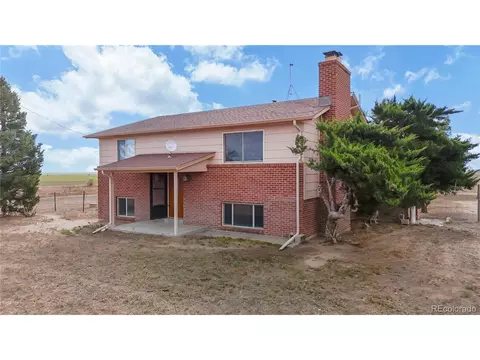 33518 County Road 4, Keenesburg, CO 80643
