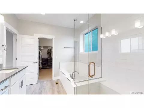 10255 E 59th Ave, Denver, CO 80238 photo 22