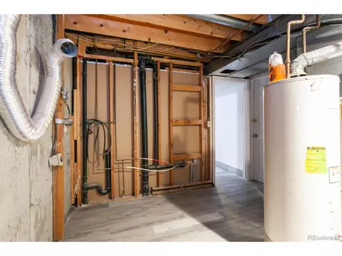 Undisclosed, Denver, CO 80239 photo 21